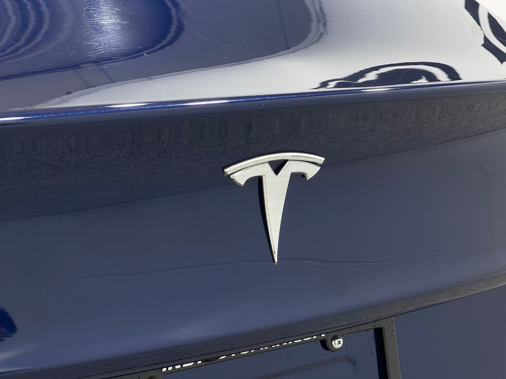 2018 Tesla Model 3 Image 35