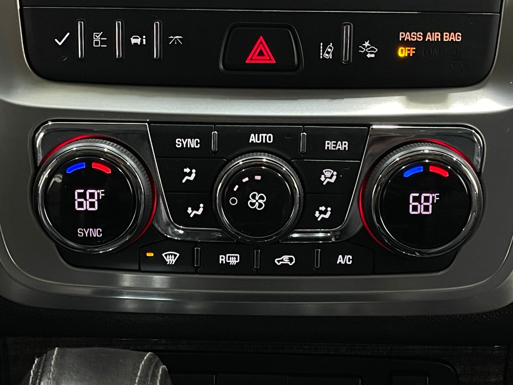 2017 GMC Acadia Image 27