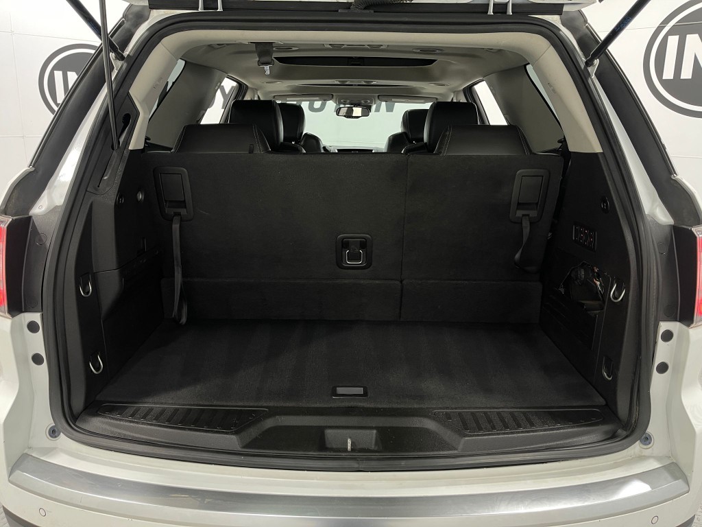 2017 GMC Acadia Image 28