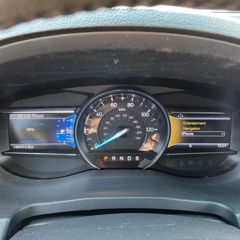 2016 Ford Explorer Image 9