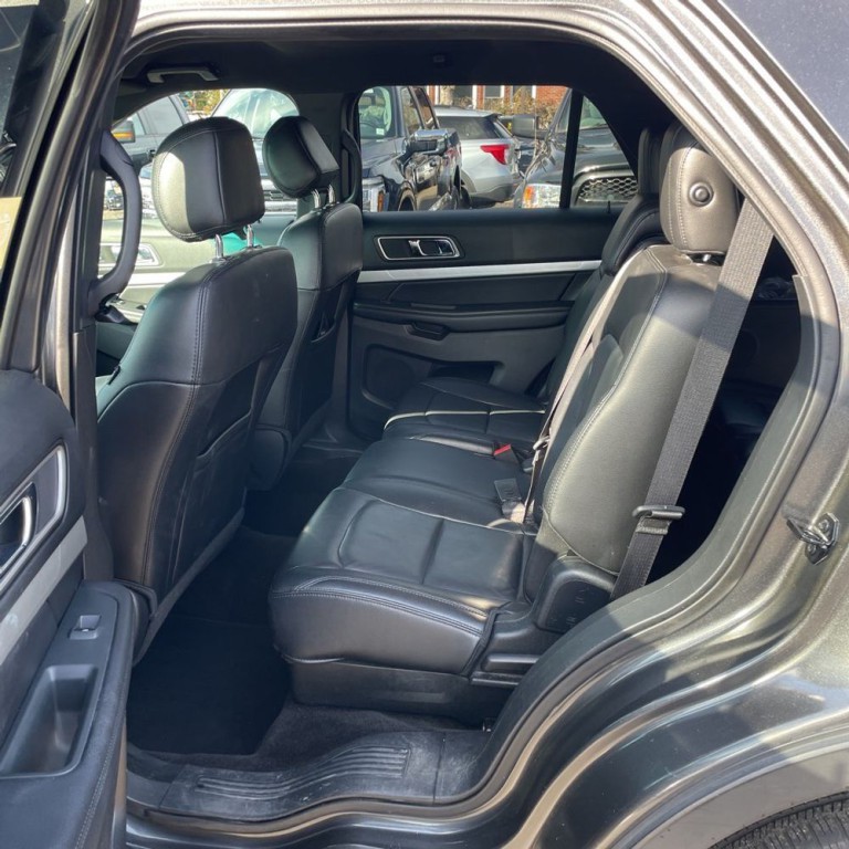 2016 Ford Explorer Image 15