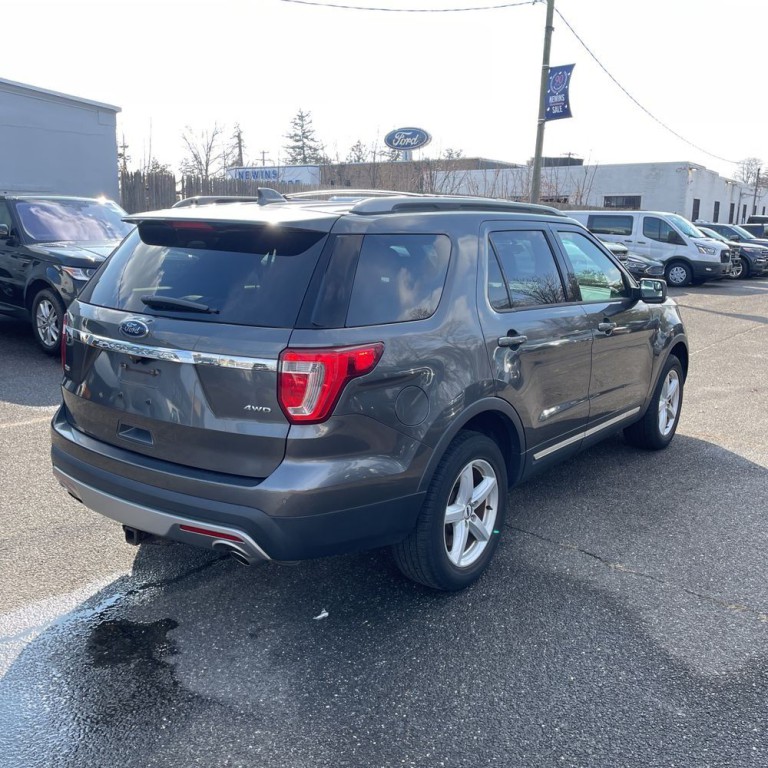 2016 Ford Explorer Image 5