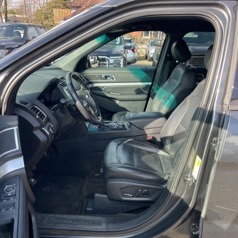 2016 Ford Explorer Image 7