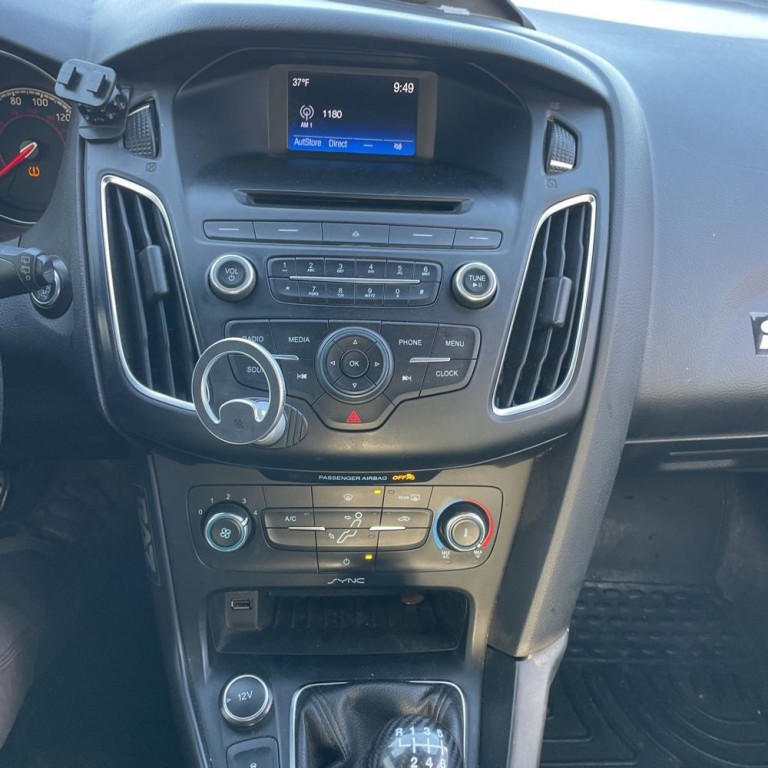 2016 Ford Focus Image 10