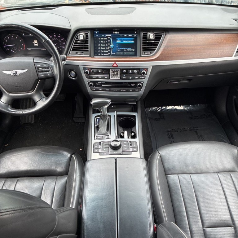 2018 Genesis G80 Image 9