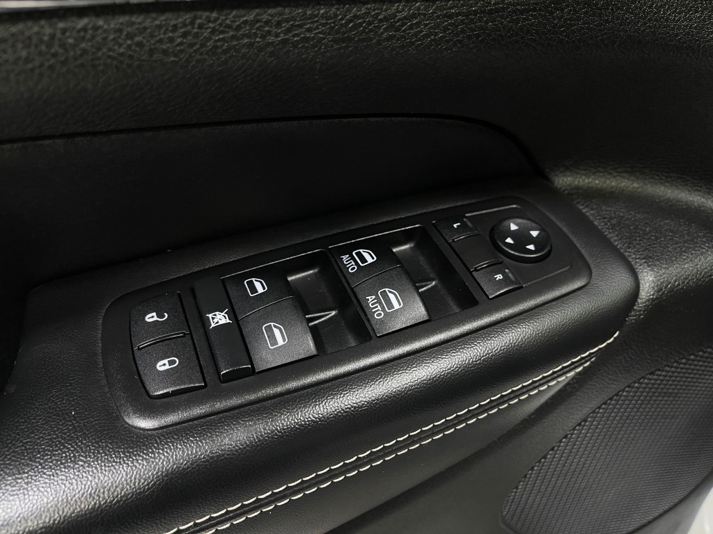 2014 Jeep Grand Cherokee Image 16