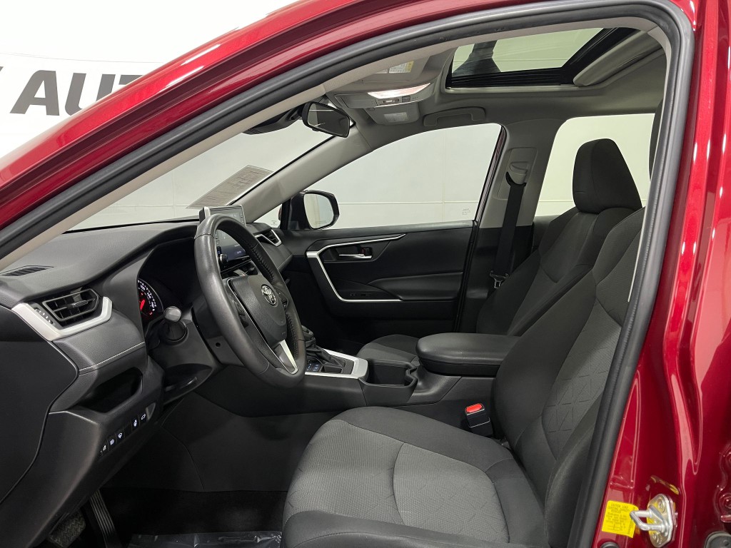 2022 Toyota Rav4 Image 12