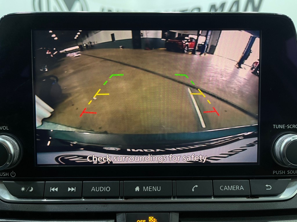 2022 Nissan Altima Image 10