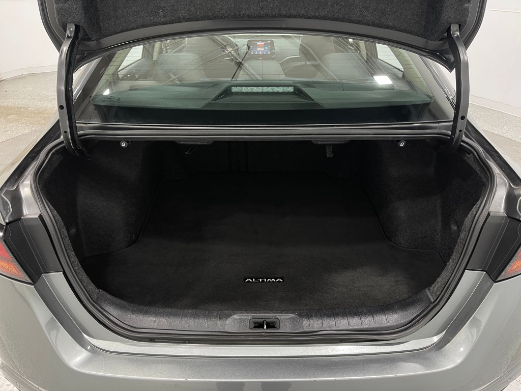 2022 Nissan Altima Image 24