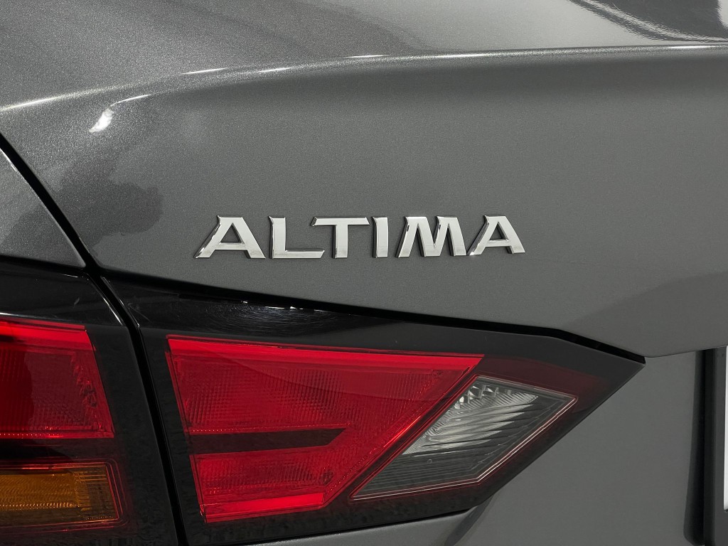 2022 Nissan Altima Image 37