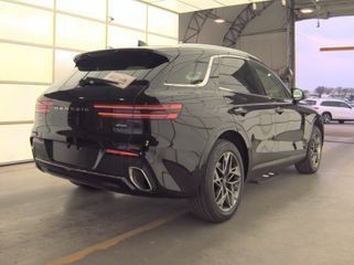 2022 Genesis GV70 Image 3