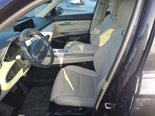 2022 Genesis GV70 Image 5