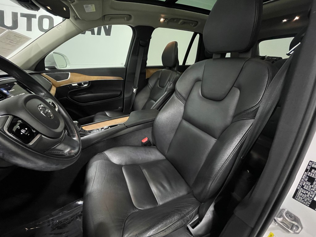 2021 Volvo XC90 Image 15