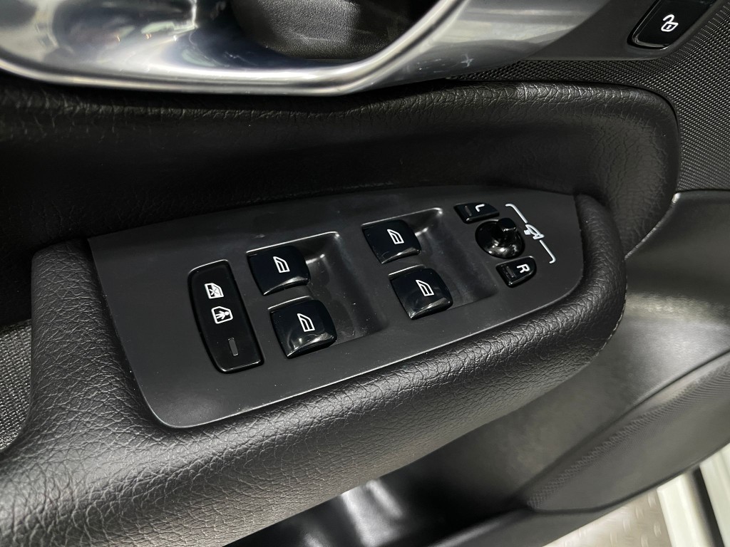 2021 Volvo XC90 Image 17