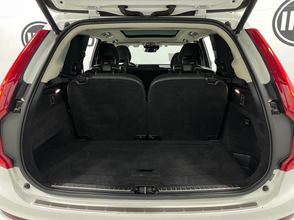 2021 Volvo XC90 Image 27