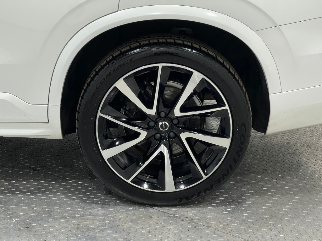 2021 Volvo XC90 Image 37
