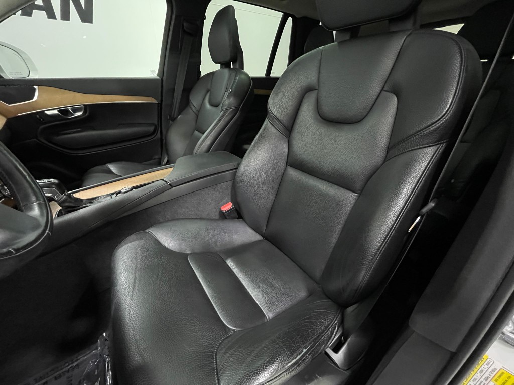 2021 Volvo XC90 Image 14