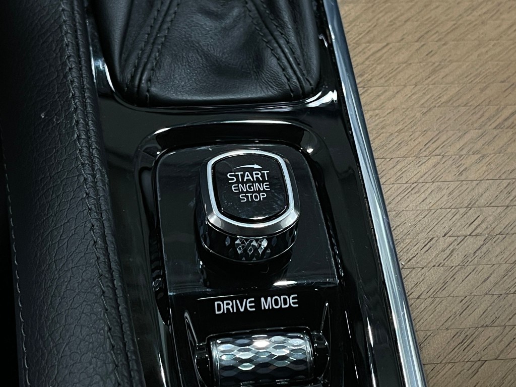 2021 Volvo XC90 Image 21