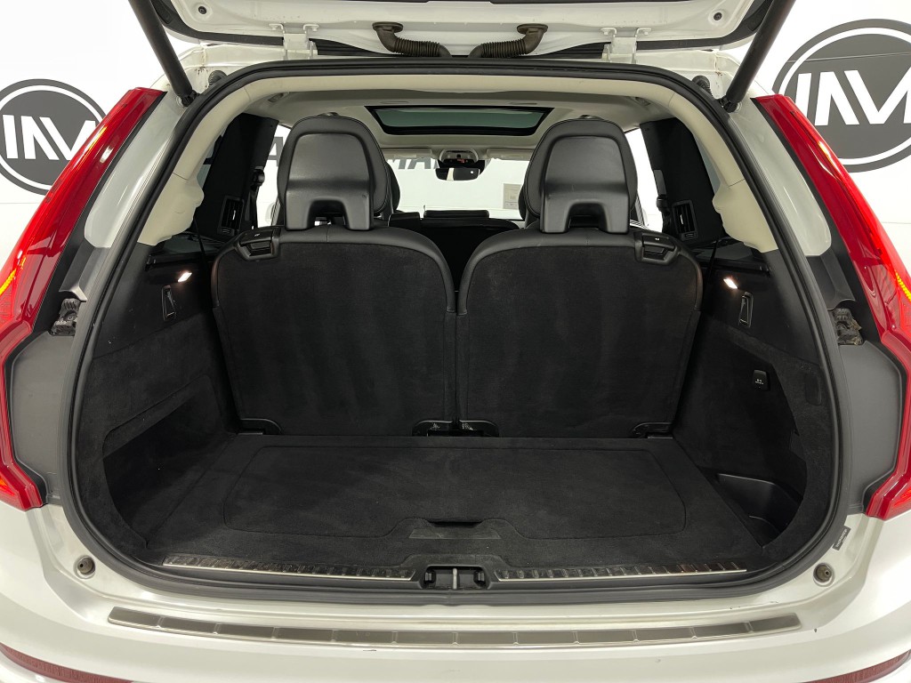 2021 Volvo XC90 Image 26