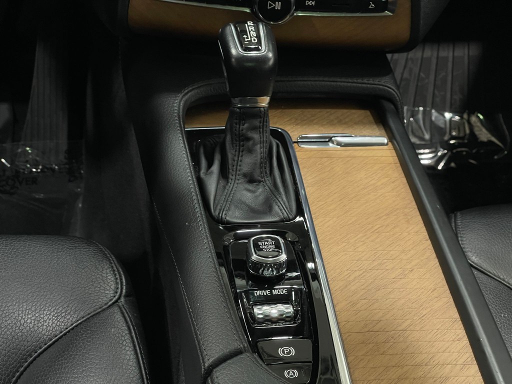 2021 Volvo XC90 Image 29