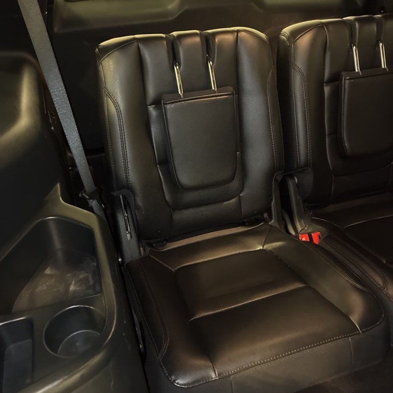 2019 Ford Explorer Image 12