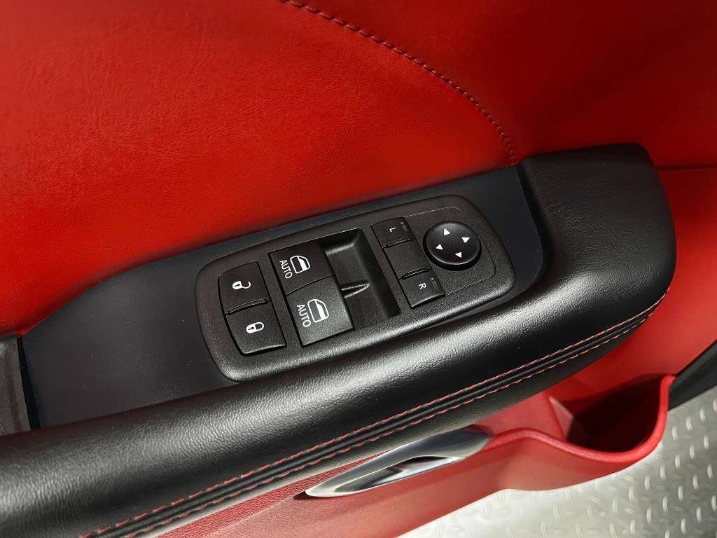 2022 Dodge Challenger Image 15