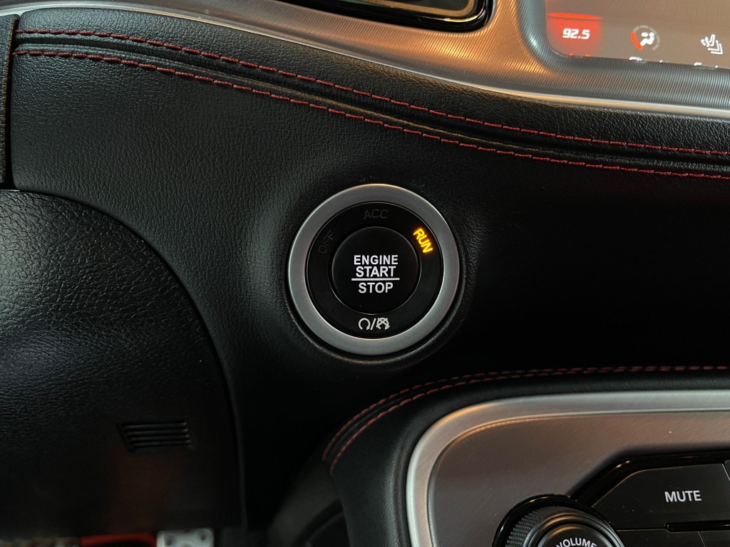 2022 Dodge Challenger Image 21