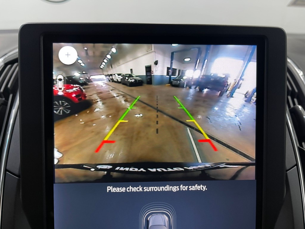 2021 Ford Edge Image 11