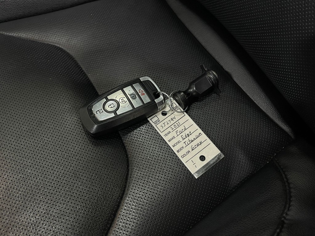 2021 Ford Edge Image 38