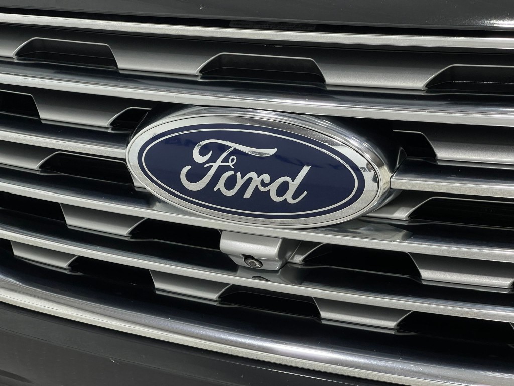 2021 Ford Edge Image 39