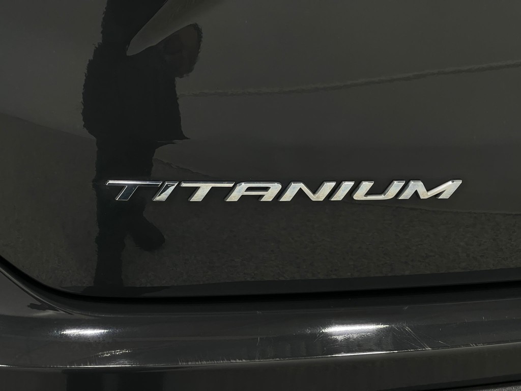 2021 Ford Edge Image 41