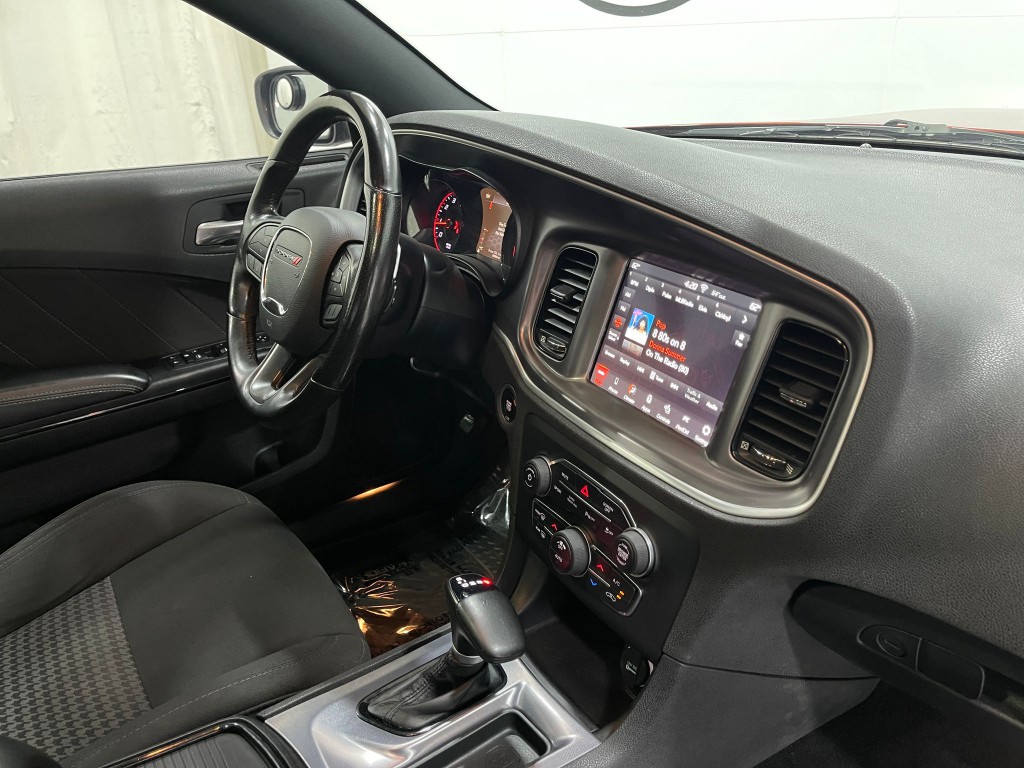 2020 Dodge Charger Image 19