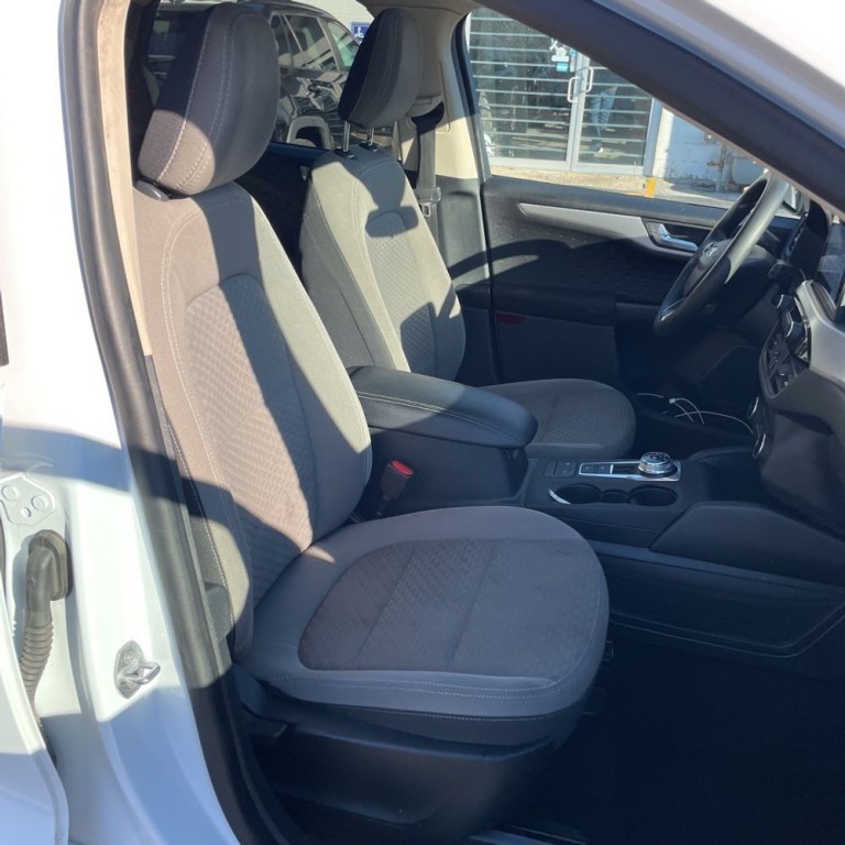 2020 Ford Escape Image 6