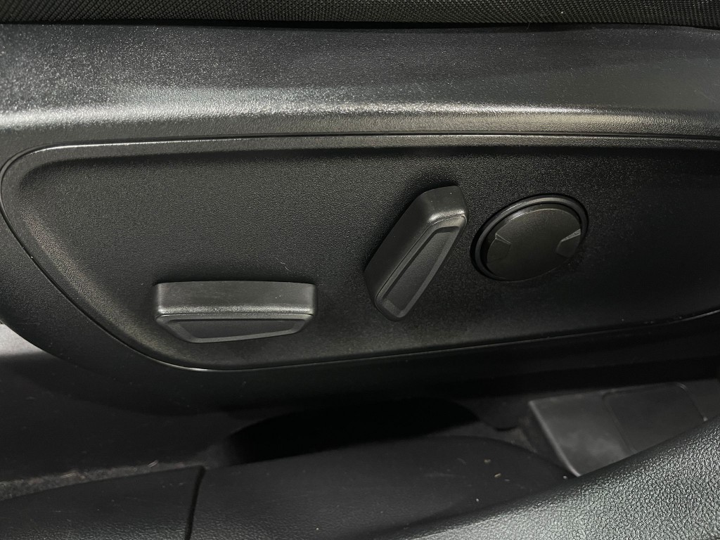 2020 Ford Escape Image 16