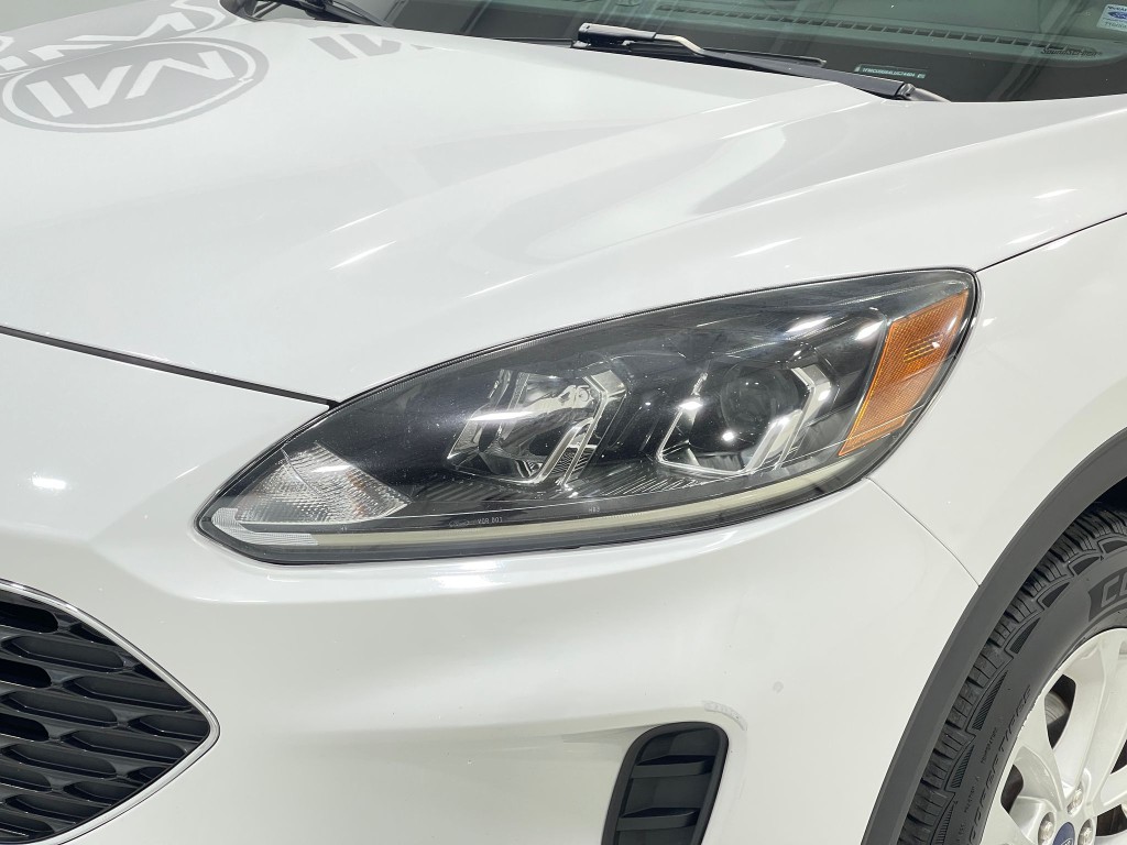 2020 Ford Escape Image 32