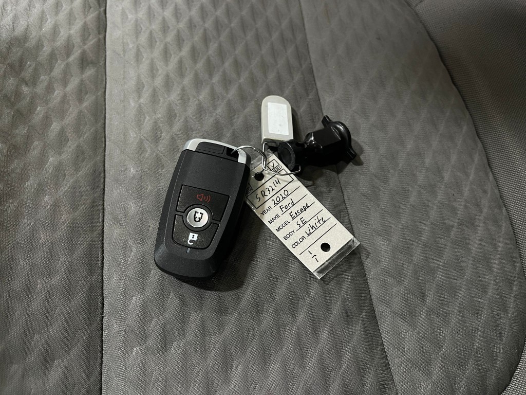 2020 Ford Escape Image 36