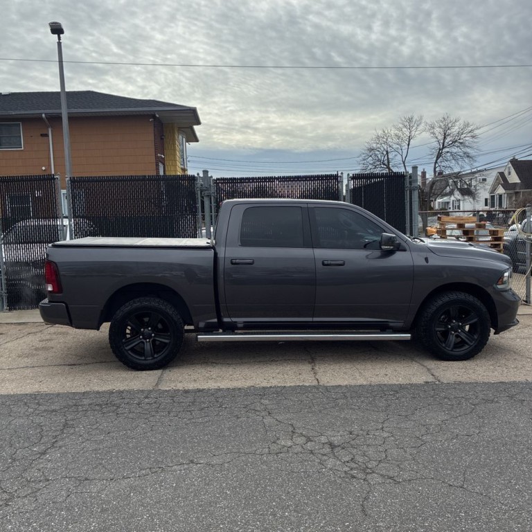 2018 RAM 1500 Image 3