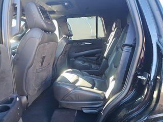 2018 Cadillac Escalade Image 12
