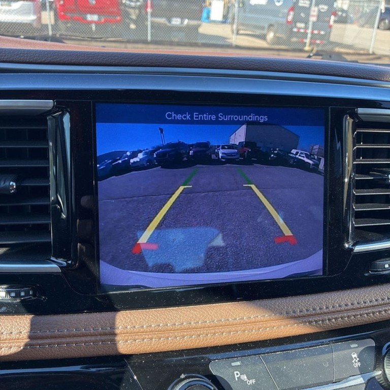 2017 Chrysler Pacifica Image 9