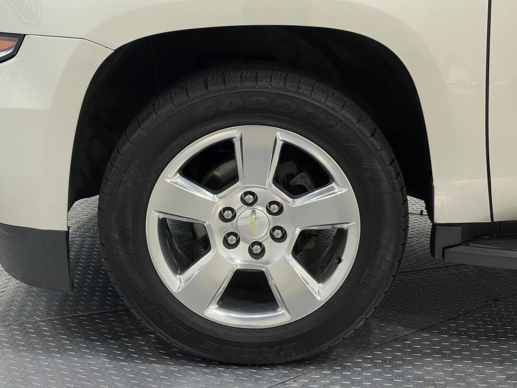 2017 Chevrolet Tahoe Image 38
