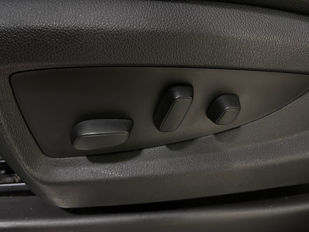 2017 Chevrolet Tahoe Image 18