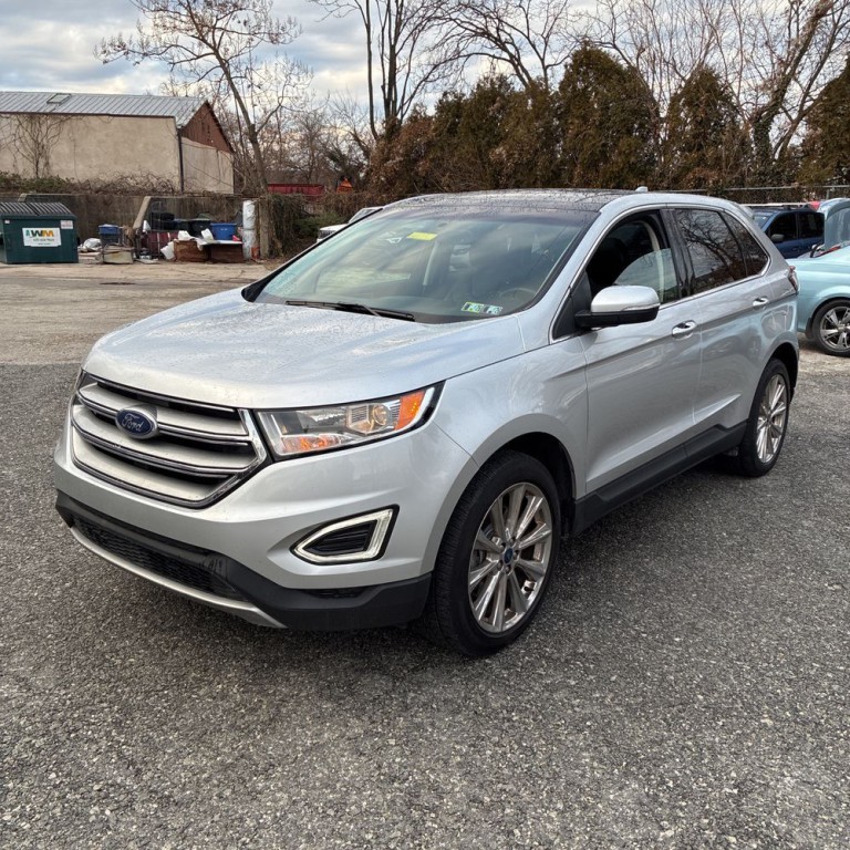 2017 Ford Edge Image 2
