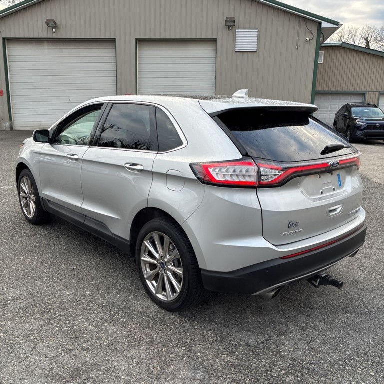 2017 Ford Edge Image 4