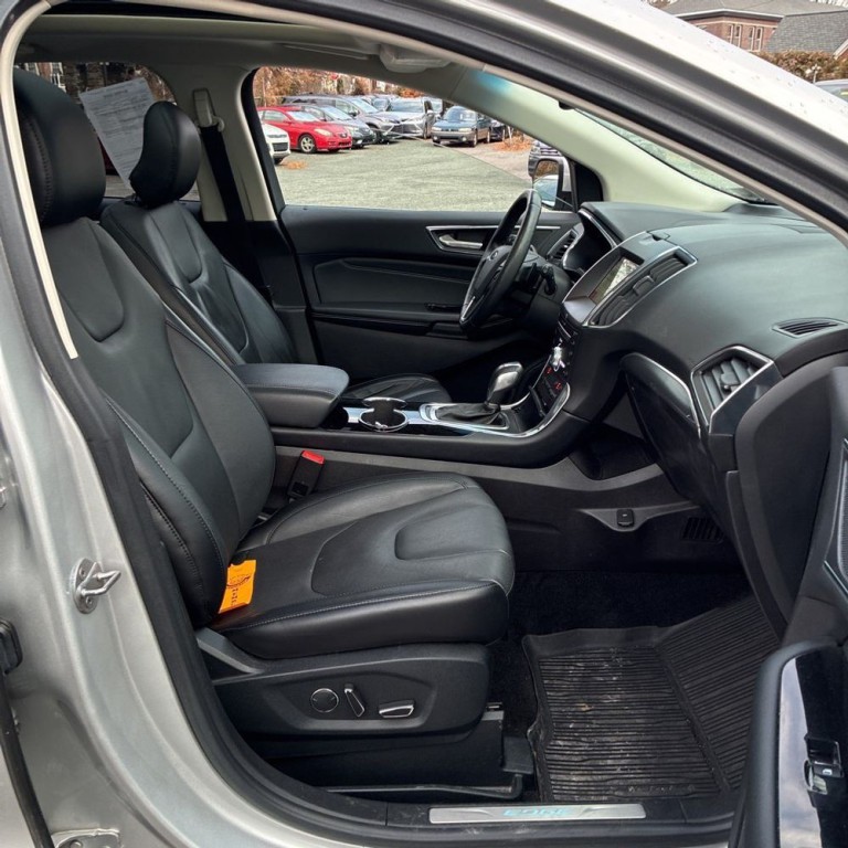 2017 Ford Edge Image 6