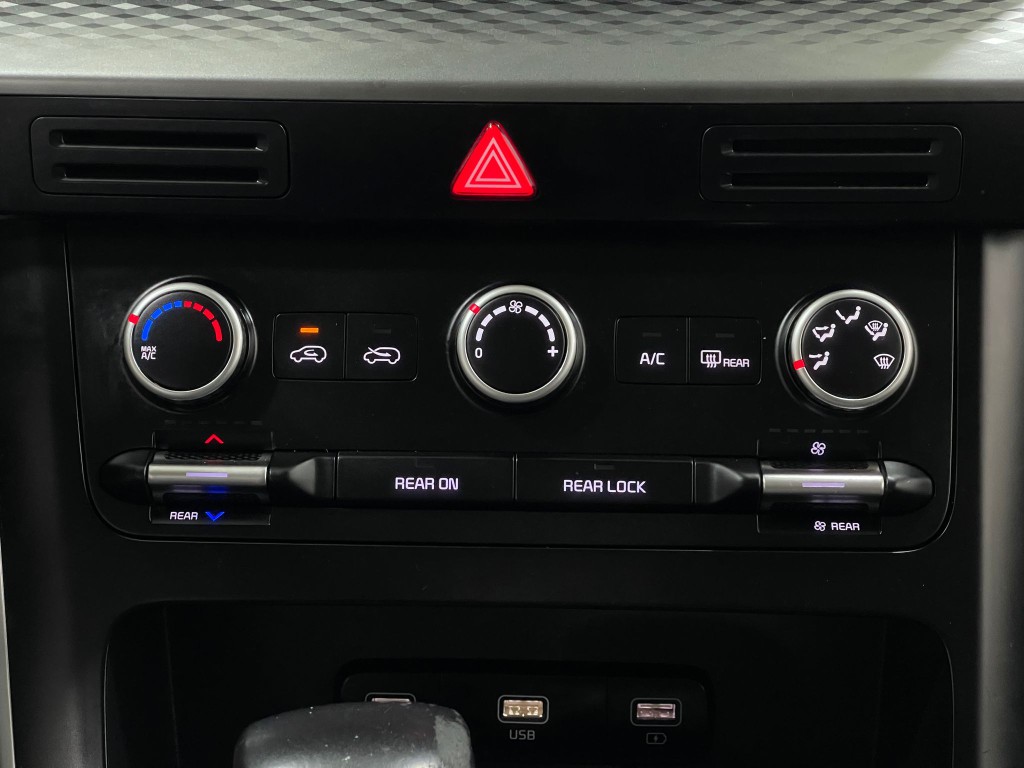 2022 Kia Carnival Image 23