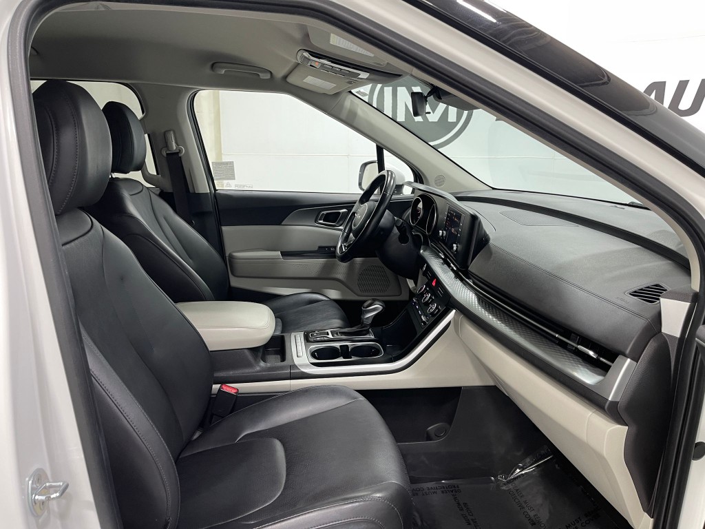 2022 Kia Carnival Image 32