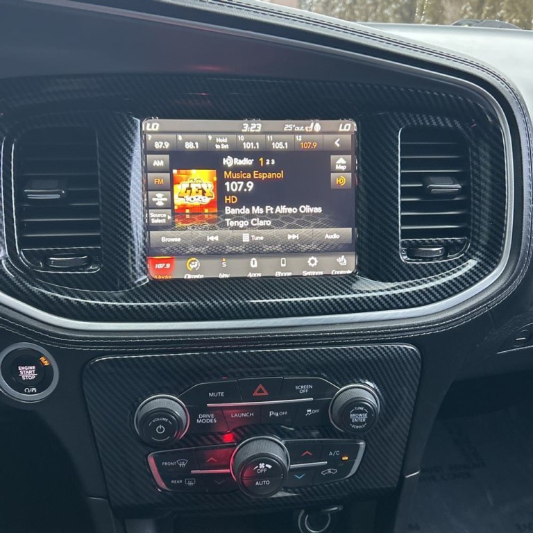 2021 Dodge Charger Image 14