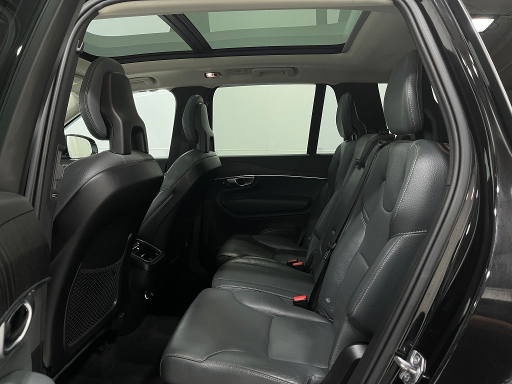 2020 Volvo XC90 Image 31