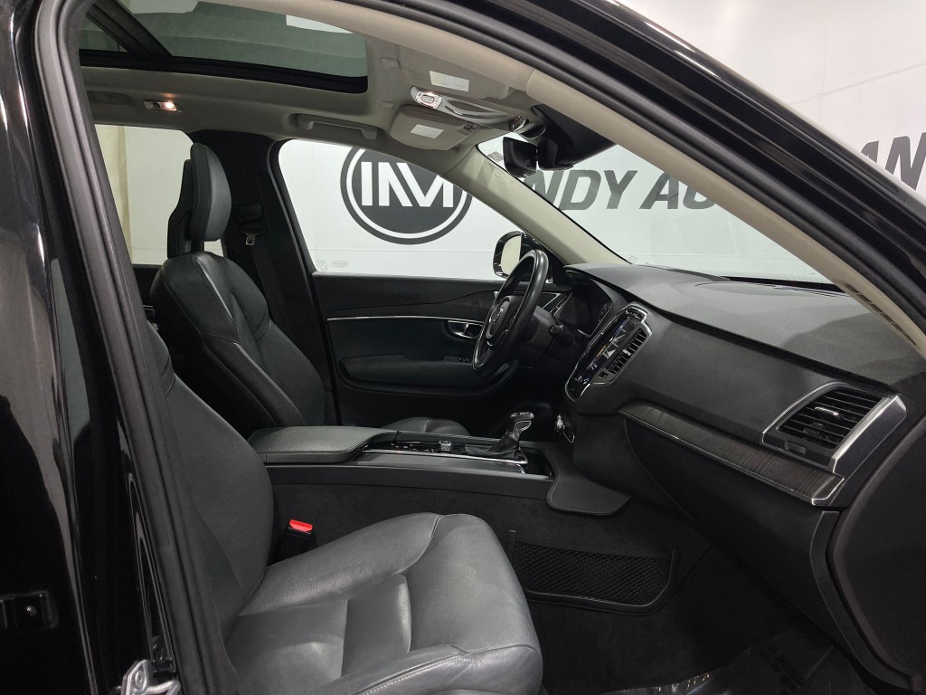 2020 Volvo XC90 Image 35
