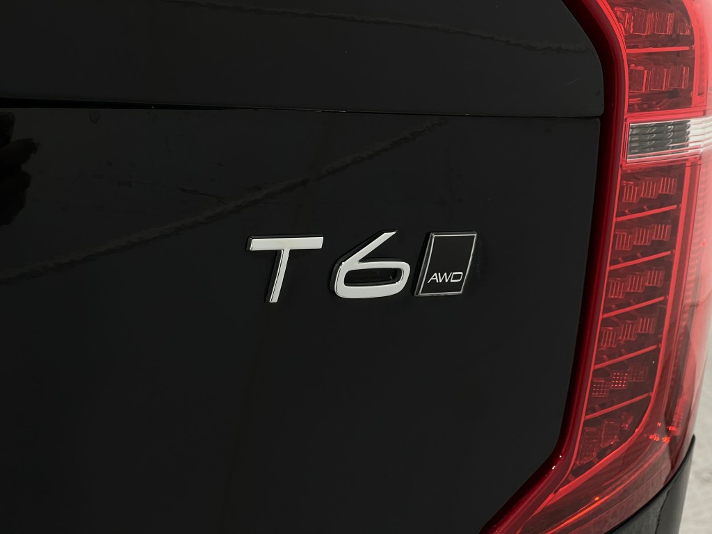 2020 Volvo XC90 Image 43